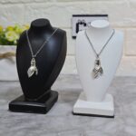 ست گردنبند مگنتی طرح دست - تصویر 3