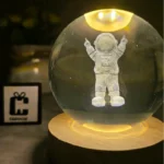 گوی کریستالی طرح فضانورد